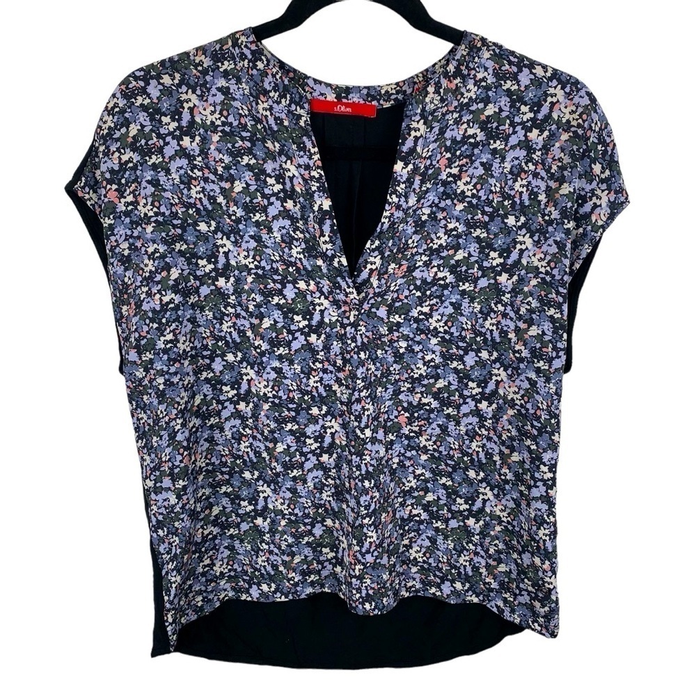 S. Oliver sz 4 Purple Pink Ditsy Floral V-Neck Short Sleeve Blouse Top Tee